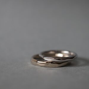 表情豊かな結婚指輪