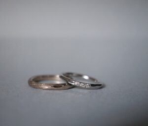 デザイン違いの結婚指輪