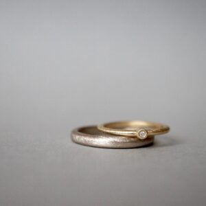 オリジナルテクスチャーの結婚指輪